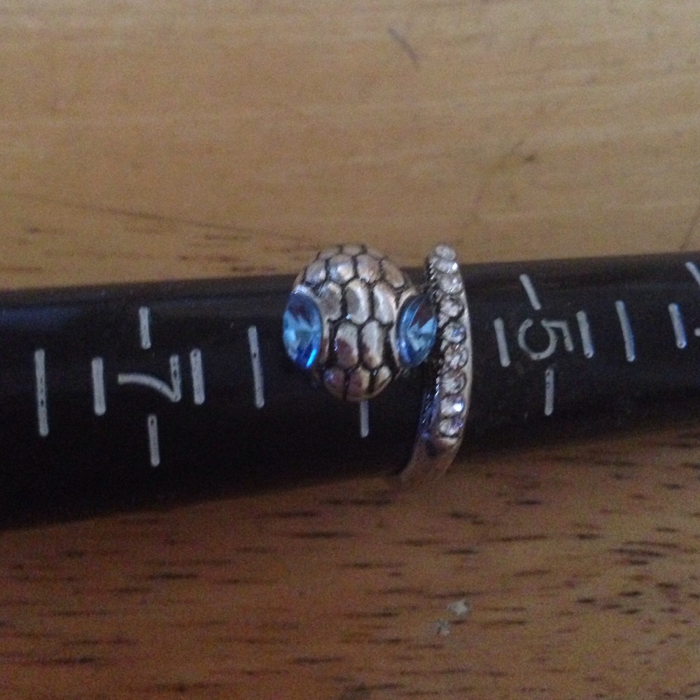 Snake ring