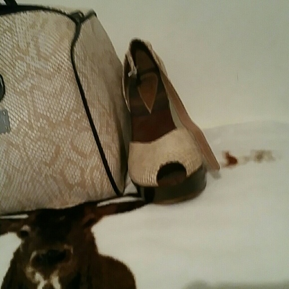 Yes - Picture 2 of 3