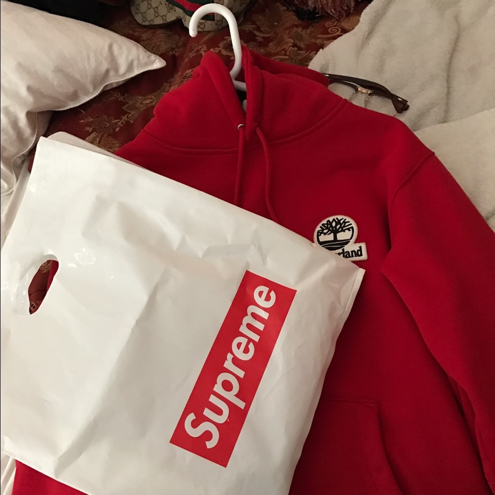 Timberland x Supreme pullover