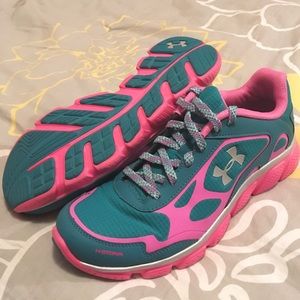 NEW Under Armour Micro G Pink and Turquoise