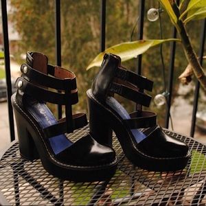 READ BELOW!!! Jeffrey Campbell Shoes!!!