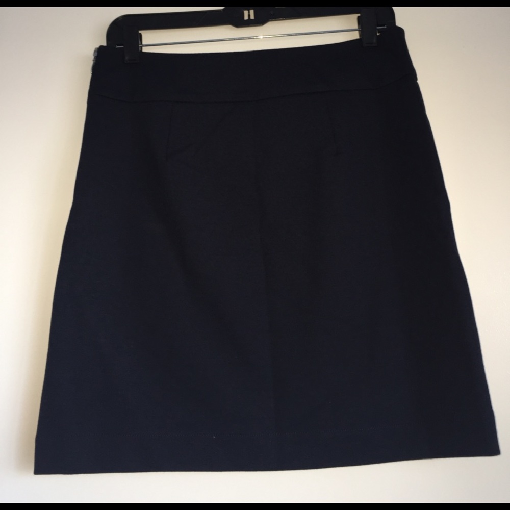 NWT BR navy blue skirt