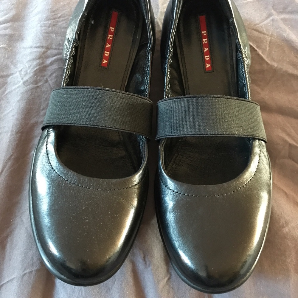 Prada Ballet Flats W/elastic Straps Black Leather