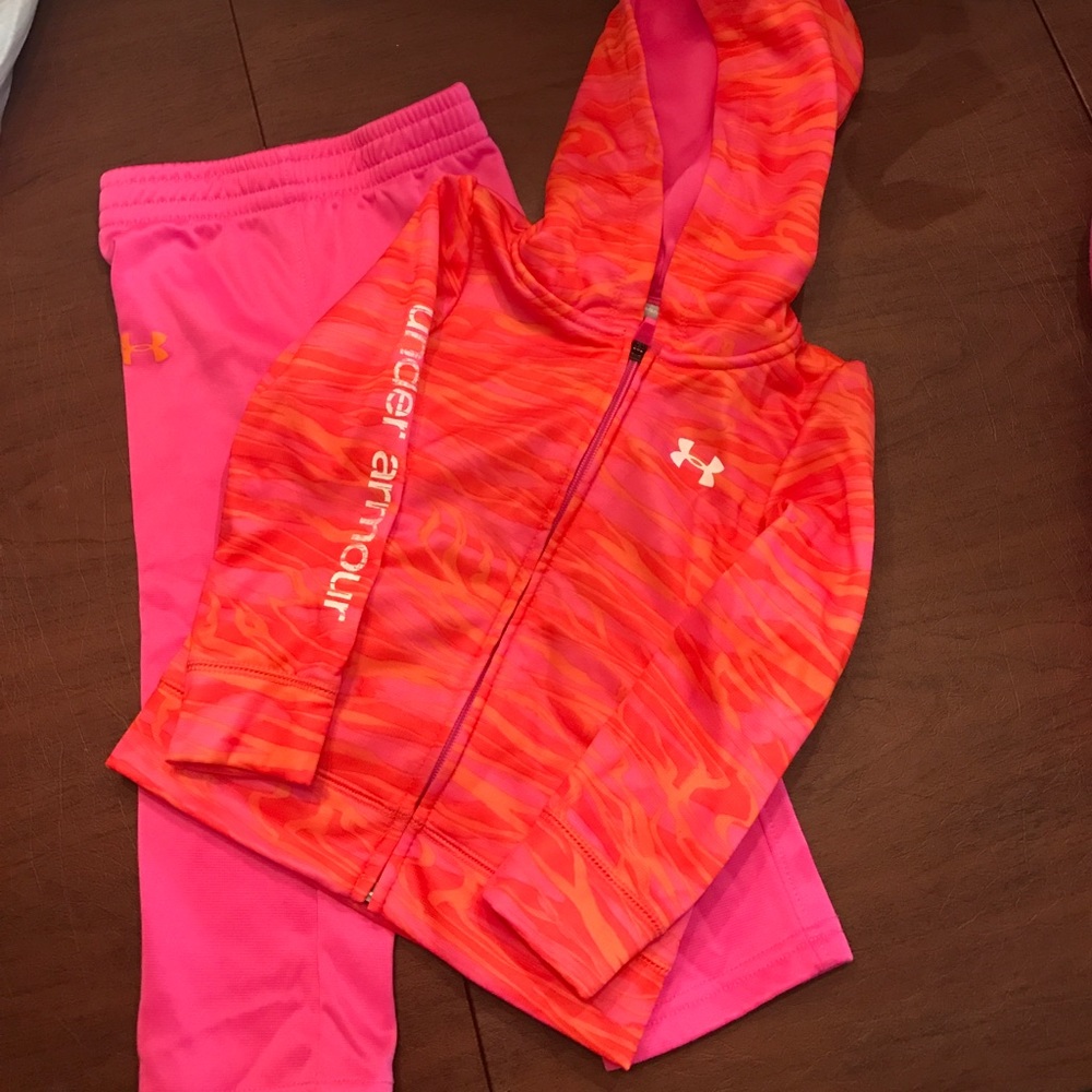 Girls under armour sweatsuit