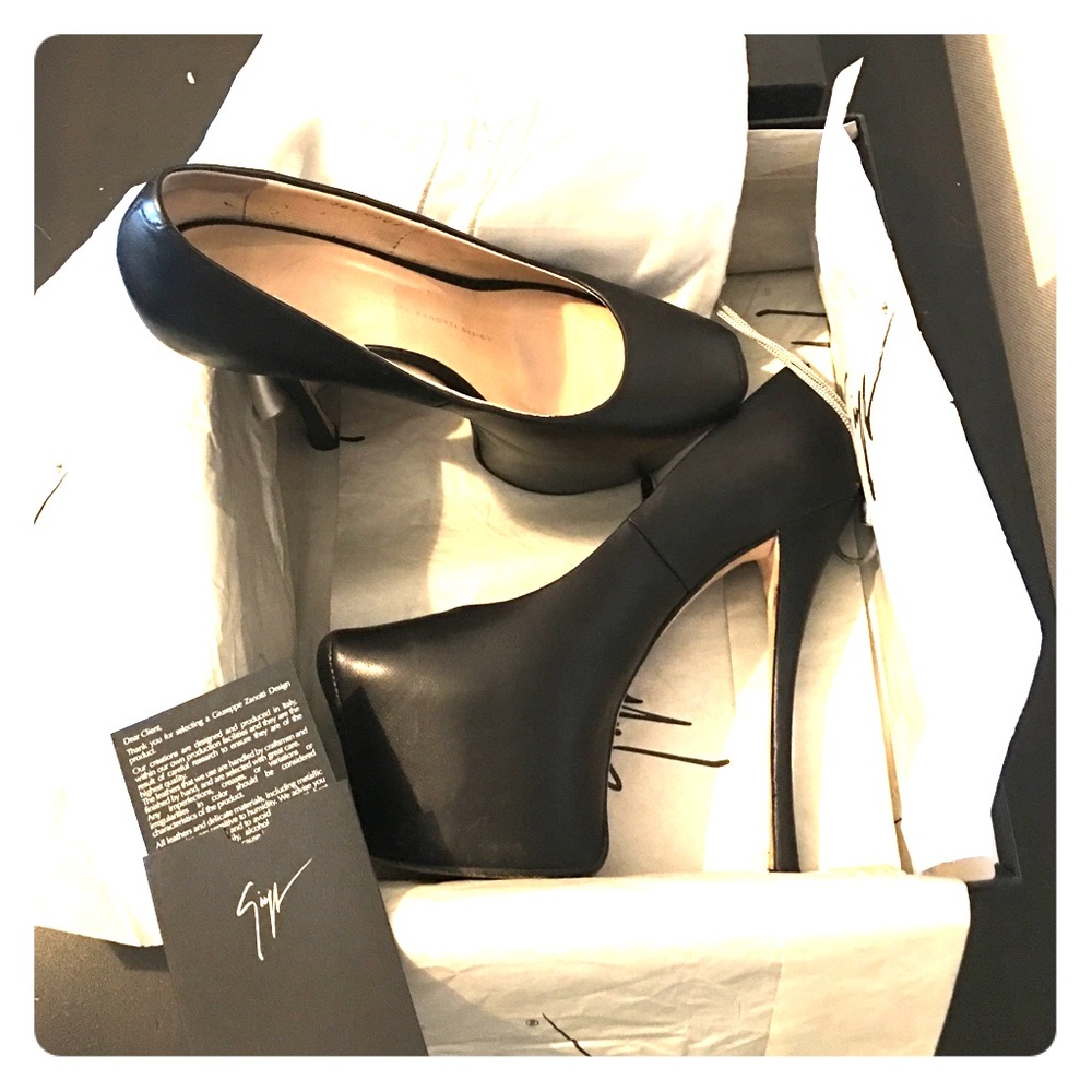 Giuseppe Zanotti Nappa Nero Opaco