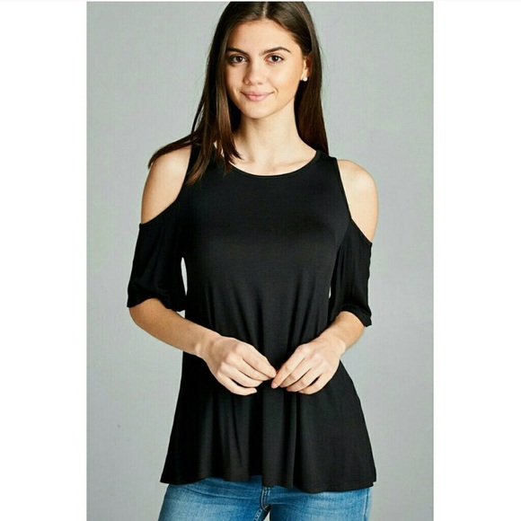 Tops - Boutique Black Cutout Shoulder Top