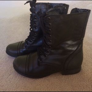 Steve Madden Troopa Combat Boots