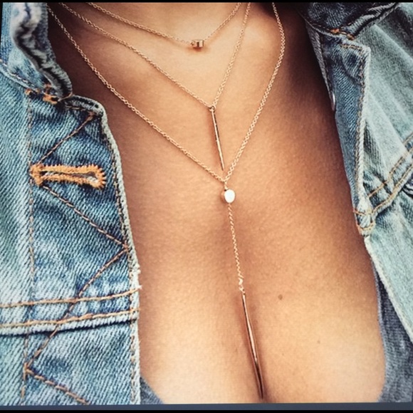 Necklace Layered with Charms Fashion Jewelry. - Picture 2 of 2