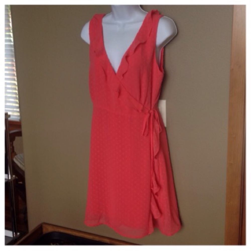 🍃💕NWT Coral Ruffle Pin Dot Tie Wrap Dress - Picture 2 of 7