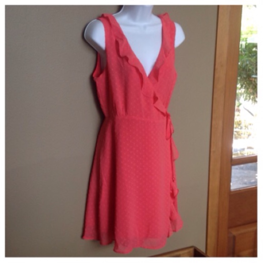 🍃💕NWT Coral Ruffle Pin Dot Tie Wrap Dress - Picture 3 of 7