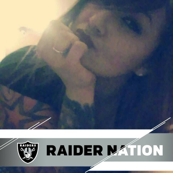 Meet your Posher, Brooke - Picture 1 of 1