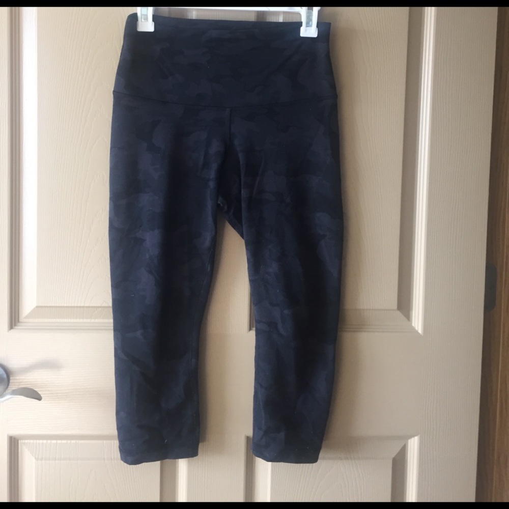 RARE black camo lululemon crops