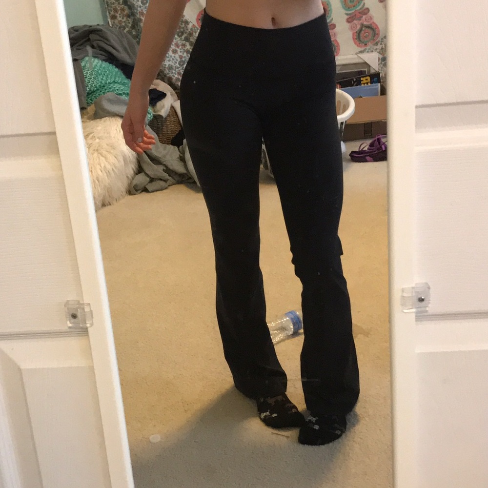 Lululemon yoga pants