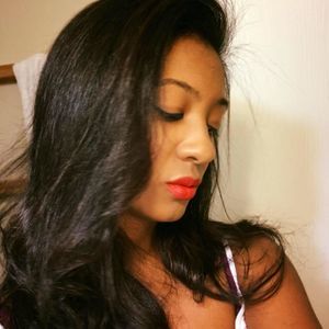 Meet your Posher, Adrienne