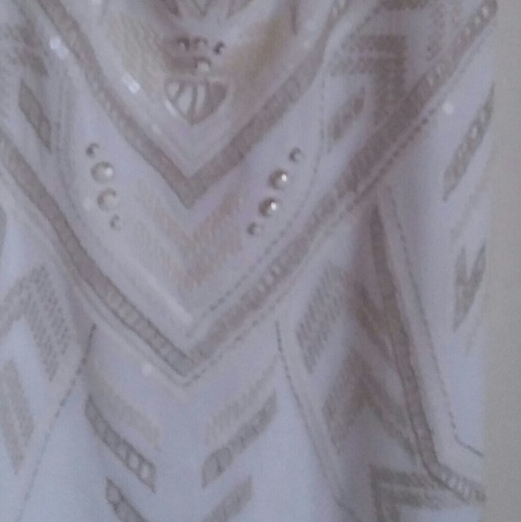 Tank - Picture 4 of 4