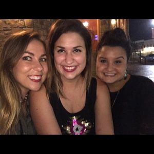 Meet your Posher, Alexandra