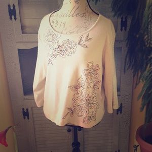 NWOT Alfred Dunner detailed top