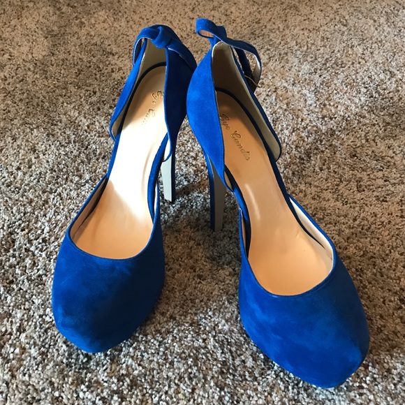 👠👠 Platform Heels 👠 👠 - Picture 2 of 4