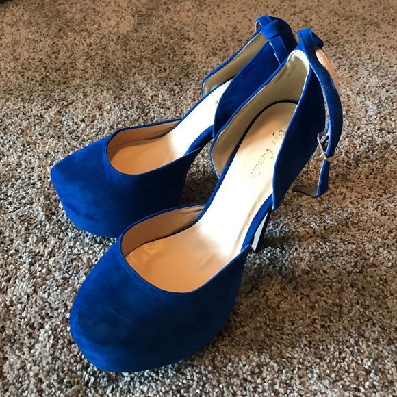 👠👠 Platform Heels 👠 👠 - Picture 3 of 4