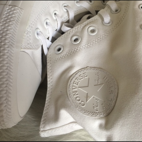 CONVERSE MENS CHUCK TAYLORS WHITE ALL WHITE - Picture 6 of 7