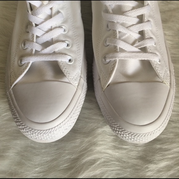 CONVERSE MENS CHUCK TAYLORS WHITE ALL WHITE - Picture 7 of 7