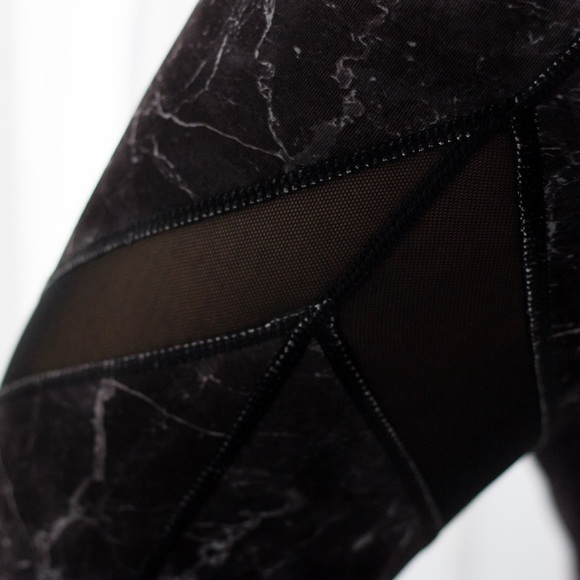 SoldOut11thStreet - Picture 6 of 6