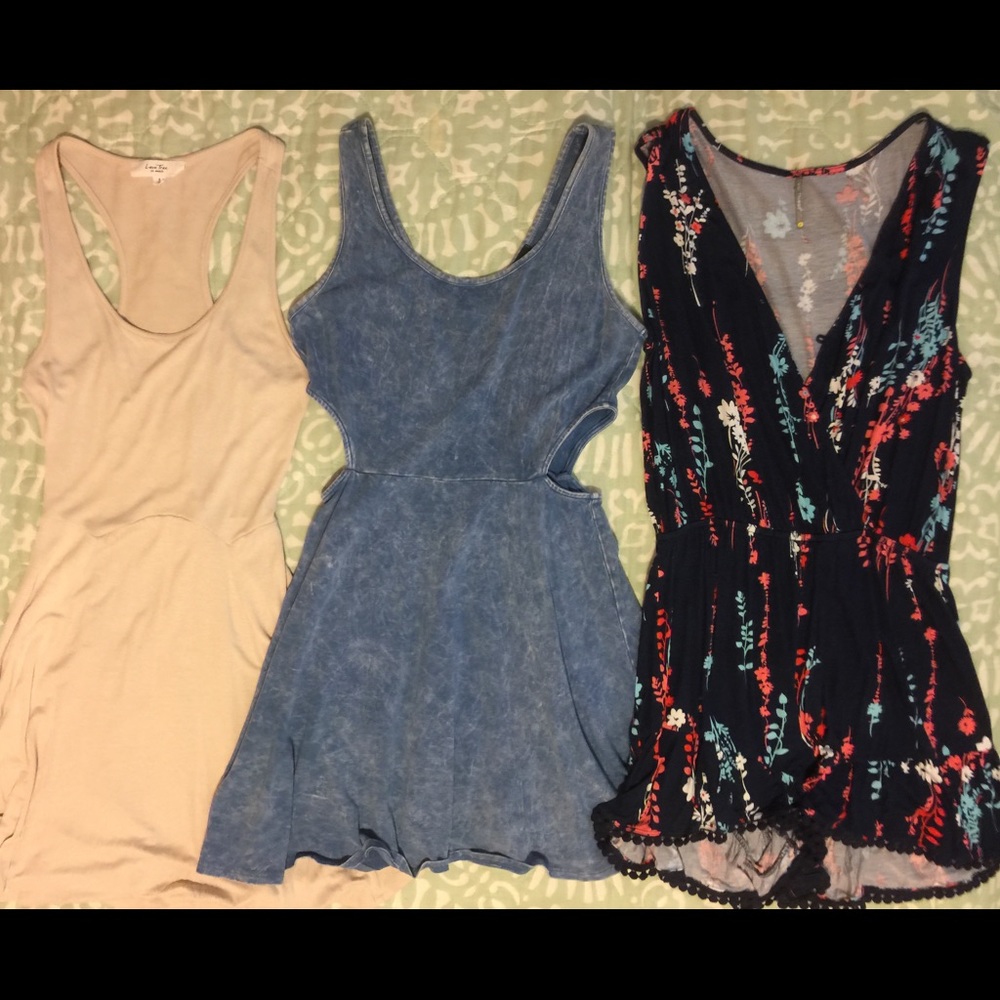 Lot of 3 - S/M