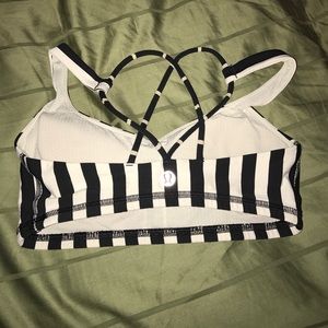 Lululemon sports bra free to be 2 xxs