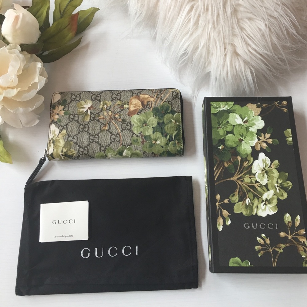 Gucci Wallet - Picture 1 of 4