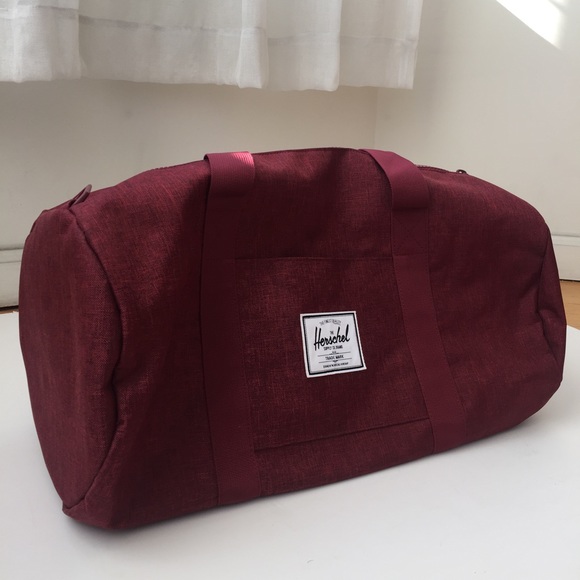Bags - Brand new Hershel Duffle Bag Bags - Brand new Hershel Duffle Bag