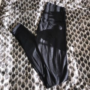 Lululemon wunder under