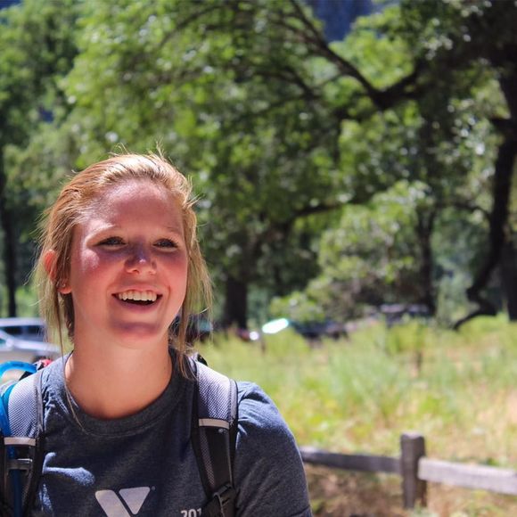 Meet your Posher, Cassidi - Picture 1 of 1