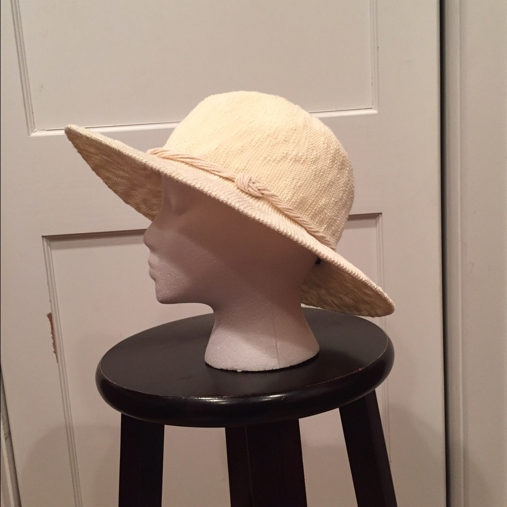 Brand new American Eagle hat..