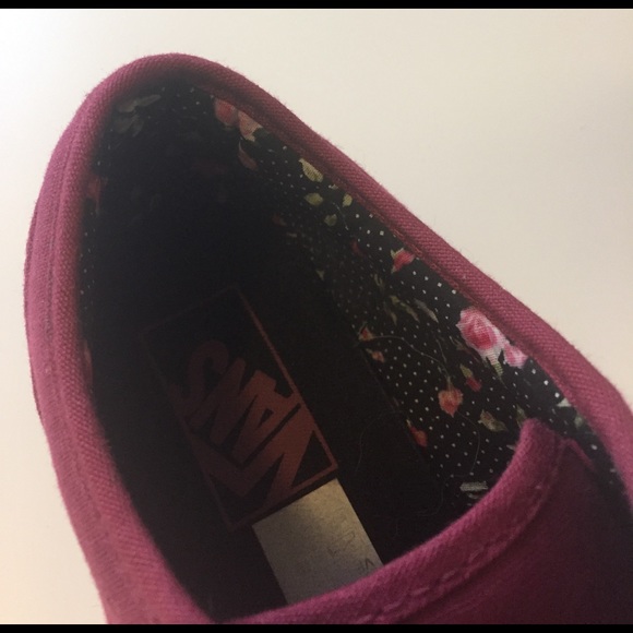 Maroon Vans! - Picture 2 of 4