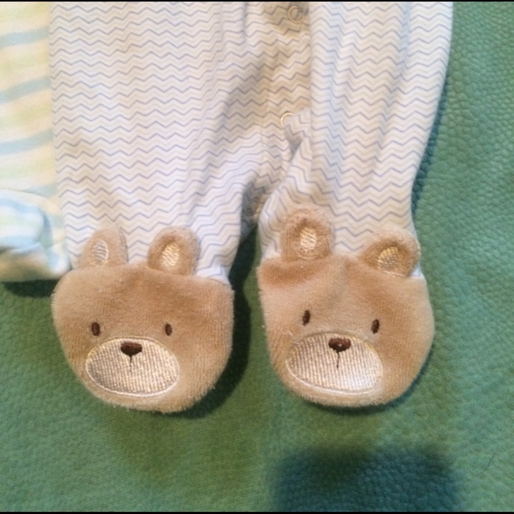 Onesies - Picture 3 of 4