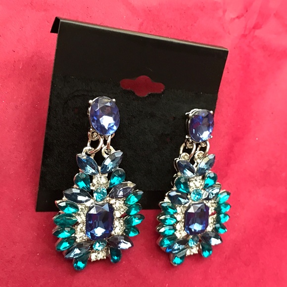 New Fabulous White Gold Plated Statement Earrings - Picture 3 of 3