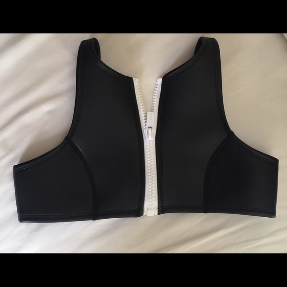 HOAKA SWIM TOP - Picture 1 of 3