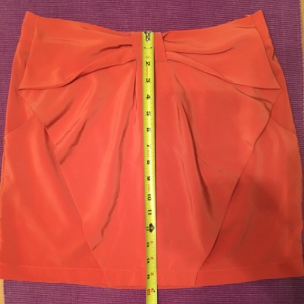 Skirt • Salmon Pink - Picture 6 of 8