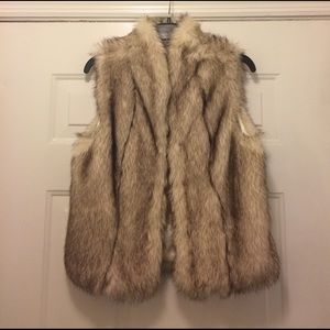BCBGENERATION FAUX FUR VEST