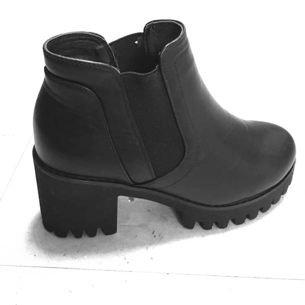 Brand new chunky platform ankle boots