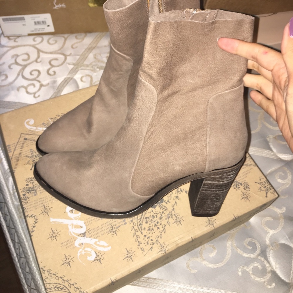 Brand new free people boots