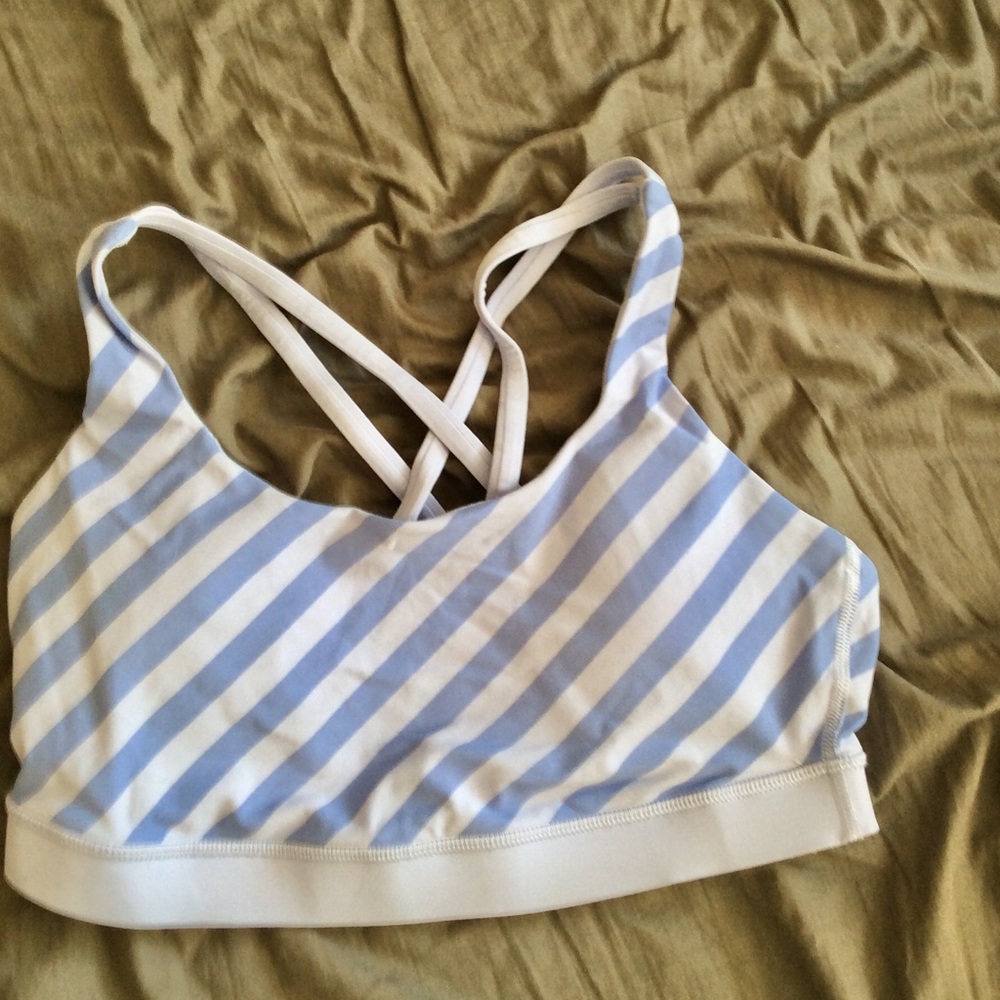 Lululemon sports bra