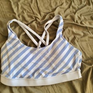 Lululemon sports bra
