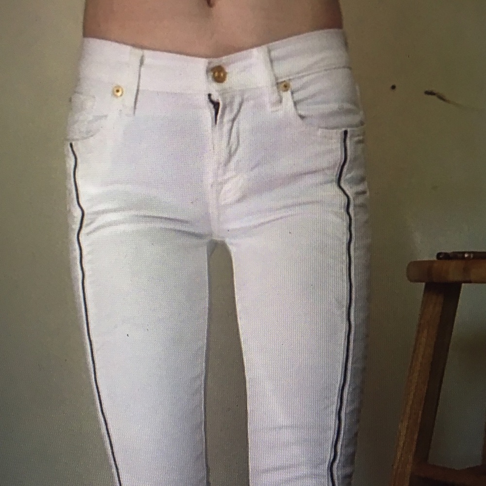 🔥SALE🔥white skinny jeans!