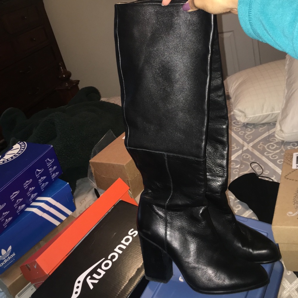 Stuart weitzman boots