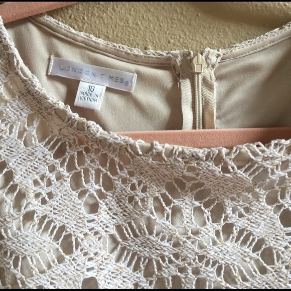 Dress - Picture 3 of 4