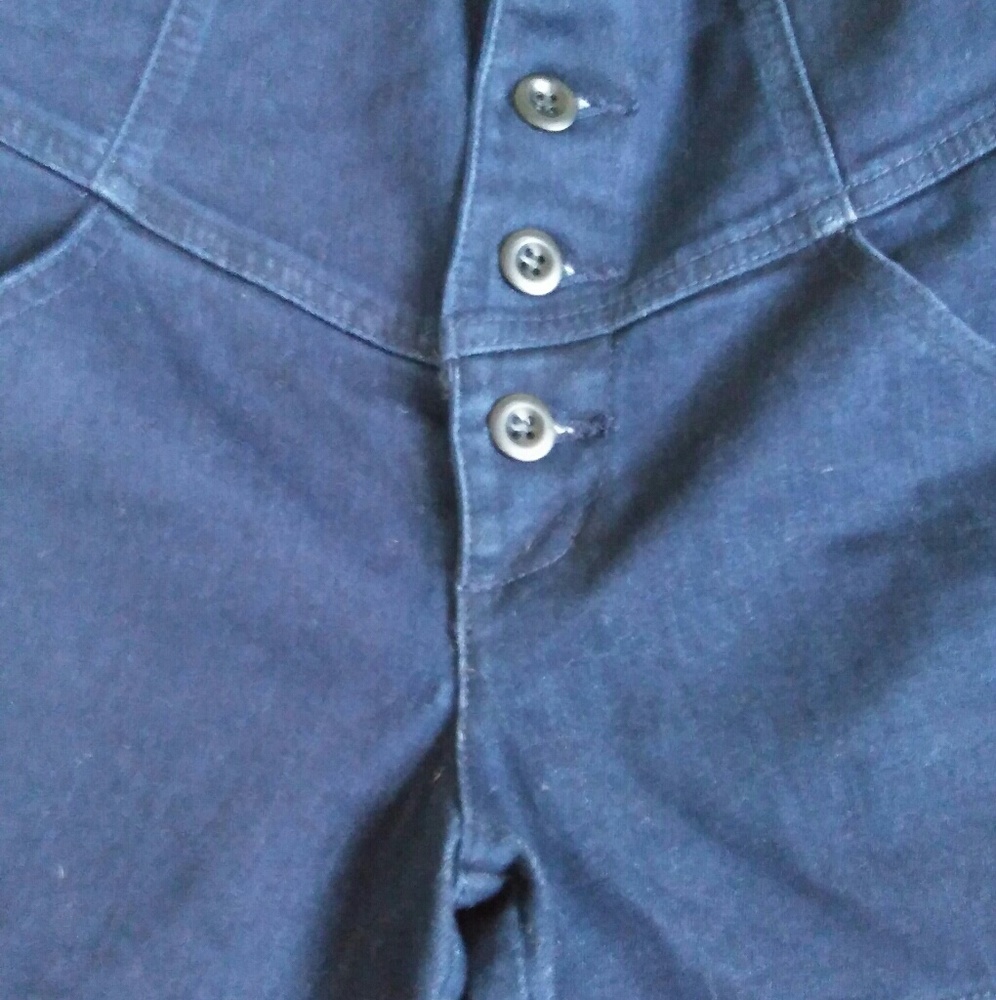 Shorts - Picture 2 of 2