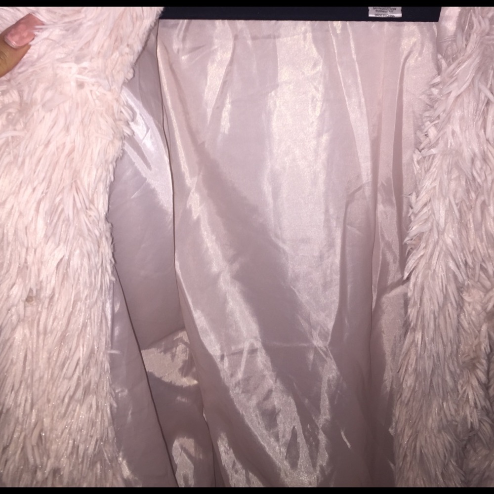 Fur coat - Picture 4 of 5