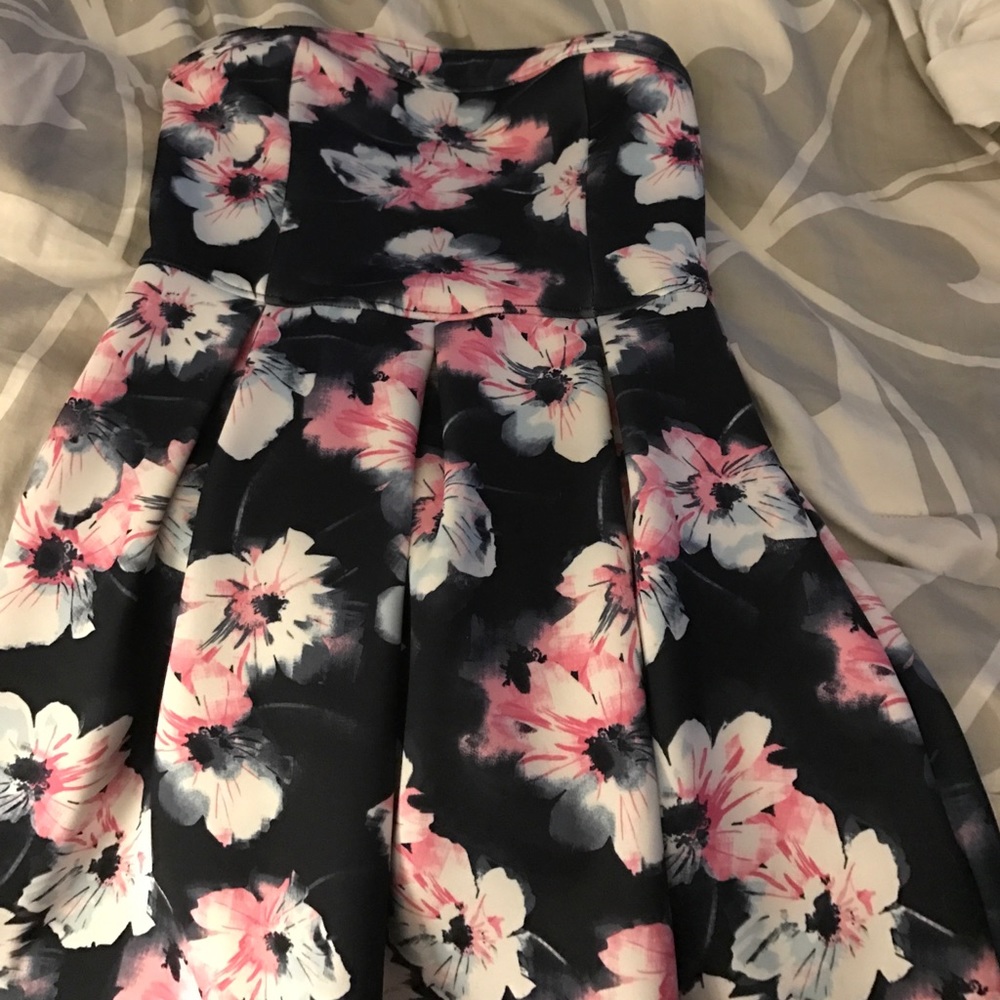 Abercrombie kids dress size medium