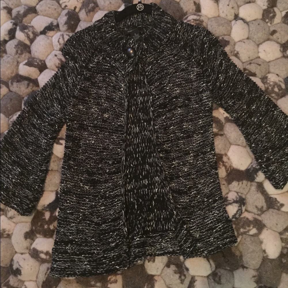 Black and white bcbg sweater